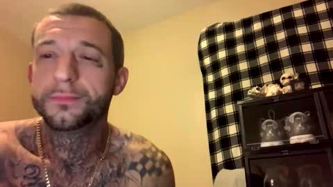 Snapshot of roostercockskins chatting on December 2025 12:26:01 AM roostercockskins online show from December 2025 12:26:01 AM