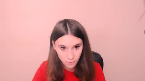 Snapshot of rosalais_ chatting on November 2025 08:02:02 AM Rose online show from November 2025 08:02:02 AM