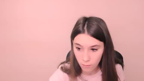 Snapshot of rosalais_ chatting on November 2025 07:52:02 AM Rose online show from November 2025 07:52:02 AM