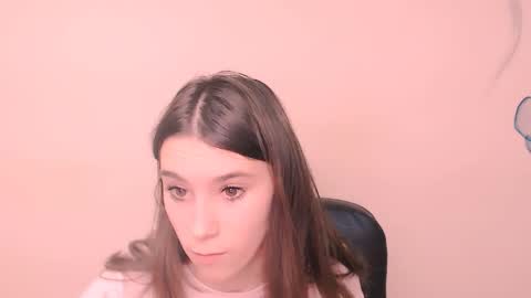 Snapshot of rosalais_ chatting on November 2025 08:26:01 AM Rose online show from November 2025 08:26:01 AM