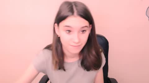 Snapshot of rosalais_ chatting on December 2025 08:12:01 AM Rose online show from December 2025 08:12:01 AM