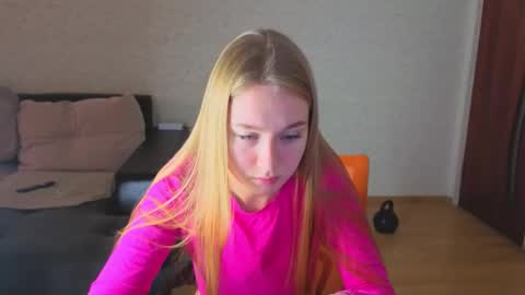 rosalina online show from November 2025 06:38:02 AM