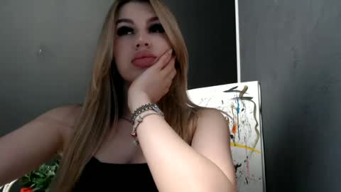 Snapshot of rosaline_ly chatting on June 2026 12:41:02 PM Rosalina online show from June 2026 12:41:02 PM