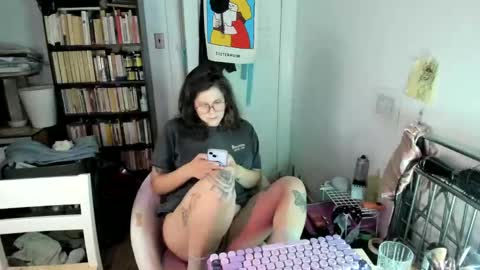 rose257044 online show from November 2025 12:49:01 PM