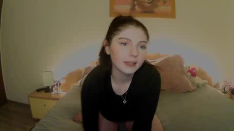 Snapshot of rose_2004 chatting on January 2025 10:23:01 PM Rose online show from January 2025 10:23:01 PM