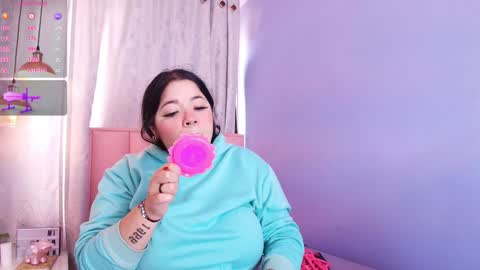 Snapshot of rose_barbara chatting on December 2024 03:13:01 PM Barbara rose online show from December 2024 03:13:01 PM