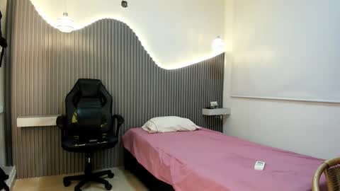 Snapshot of rose_bluet chatting on April 2026 03:11:01 AM Rose online show from April 2026 03:11:01 AM