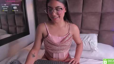 Rose online show from November 2025 09:02:02 PM