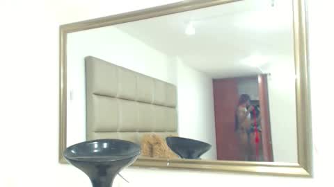 Snapshot of rose_valentiine chatting on April 2026 12:52:02 PM rose_valentiine online show from April 2026 12:52:02 PM