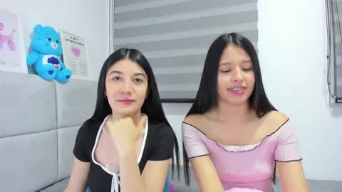 Rose y Miah online show from October 2025 02:43:02 AM