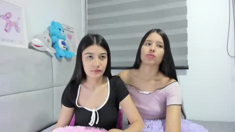 Rose y Miah online show from January 2026 02:03:01 AM