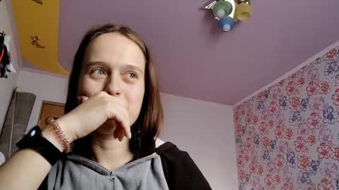 Snapshot of roseannehensle chatting on December 2025 01:36:01 AM Sophie online show from December 2025 01:36:01 AM