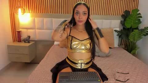 roseaurora online show from October 2025 01:01:02 PM