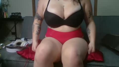 Snapshot of rosebbyxx chatting on October 2025 06:22:02 AM rosebbyxx online show from October 2025 06:22:02 AM