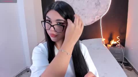 Snapshot of rosecassie chatting on December 2025 01:37:02 PM Rose online show from December 2025 01:37:02 PM