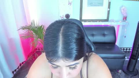 Snapshot of rosee_honey_ chatting on October 2025 02:25:02 PM rose online show from October 2025 02:25:02 PM