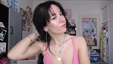 Rose online show from February 2026 11:36:02 AM