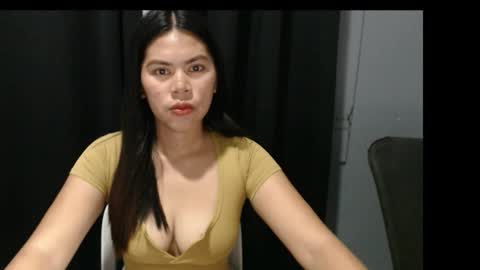 Snapshot of rosemarie_pinay chatting on January 2026 06:51:02 AM i am samantha rain online show from January 2026 06:51:02 AM