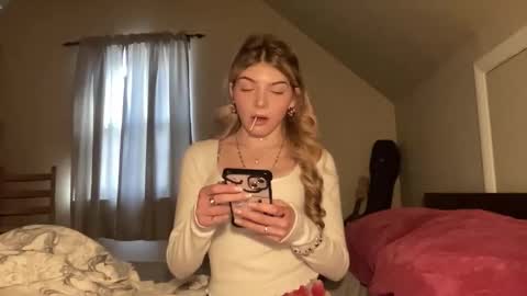 Rose Metal 3 online show from March 2026 08:31:01 PM