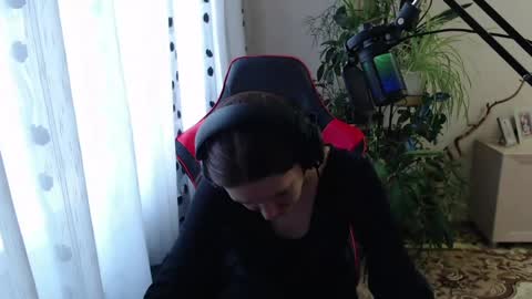 Lina online show from April 2026 10:31:01 AM