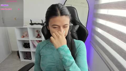 Snapshot of roseparis chatting on October 2025 02:49:01 PM Nat online show from October 2025 02:49:01 PM