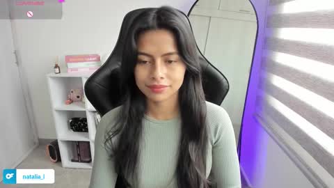 Snapshot of roseparis chatting on November 2025 02:34:02 PM Nat online show from November 2025 02:34:02 PM