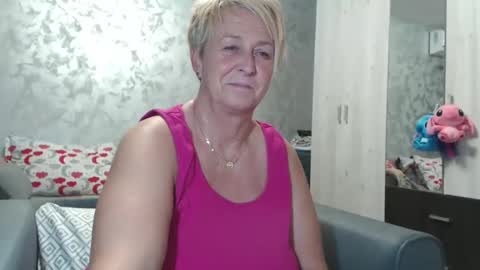 Lovepinklilly online show from September 2025 03:39:01 PM