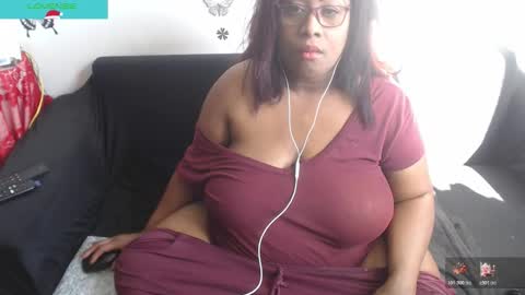 LAURA online show from December 2025 07:53:02 PM