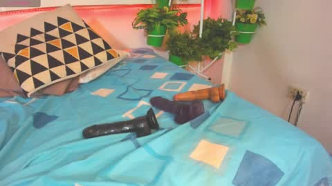 rosi_cooper online show from March 2025 02:12:01 PM