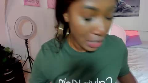 rosi_cooper online show from March 2026 11:25:01 AM