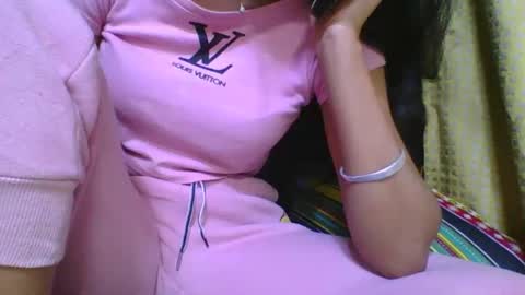 Snapshot of rosia685234 chatting on November 2025 04:51:02 PM rosia685234 online show from November 2025 04:51:02 PM