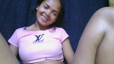 Snapshot of rosia685234 chatting on November 2025 05:55:02 PM rosia685234 online show from November 2025 05:55:02 PM