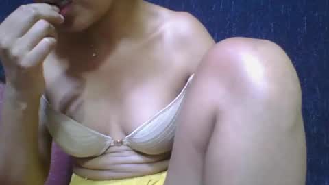 Snapshot of rosia685234 chatting on December 2025 09:58:01 AM rosia685234 online show from December 2025 09:58:01 AM