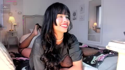 Snapshot of rosie_se chatting on March 2025 10:10:02 PM Rosieeee online show from March 2025 10:10:02 PM