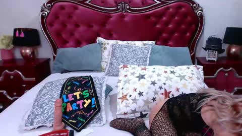 Rosse Cougar  online show from November 2025 06:11:02 AM