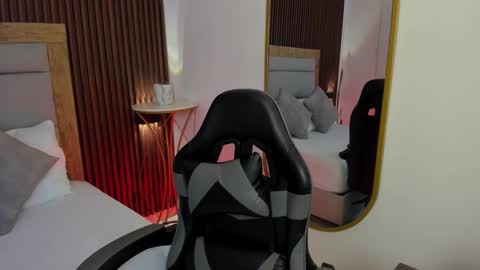 rossie_lanie_ online show from March 2026 07:41:02 PM