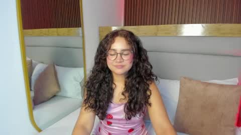 rossie_lanie_ online show from April 2026 07:29:02 PM