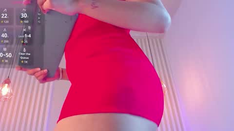 Snapshot of rossvega_ chatting on October 2025 08:41:02 PM Ross online show from October 2025 08:41:02 PM