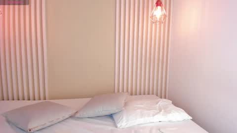 Snapshot of rossvega_ chatting on November 2025 08:21:02 PM Ross online show from November 2025 08:21:02 PM