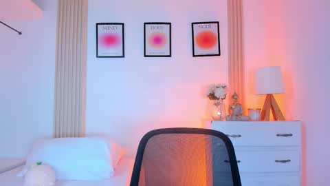 Snapshot of rossy_x chatting on November 2025 06:19:02 PM rossy_x online show from November 2025 06:19:02 PM