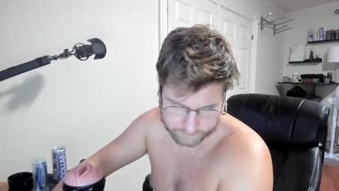 Snapshot of rostungurinn chatting on December 2024 03:40:02 AM Rostungur online show from December 2024 03:40:02 AM