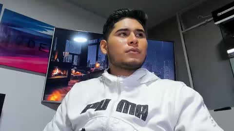 roswall25 online show from January 2026 05:21:02 AM