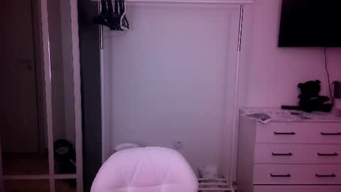 rosy_petal online show from July 2026 12:58:01 AM