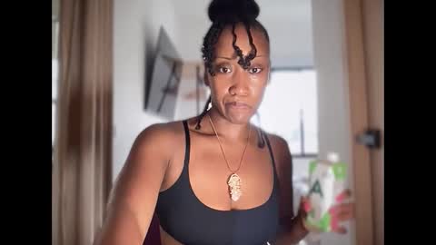 Rosy Coco online show from February 2025 04:00:02 PM