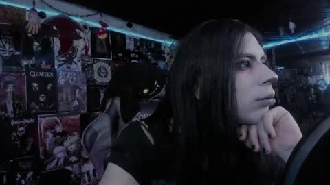 Snapshot of rotten_dreams chatting on October 2025 09:45:01 PM rot online show from October 2025 09:45:01 PM