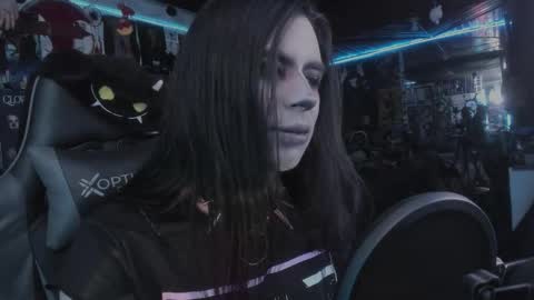 Snapshot of rotten_dreams chatting on November 2025 11:25:01 PM rot online show from November 2025 11:25:01 PM