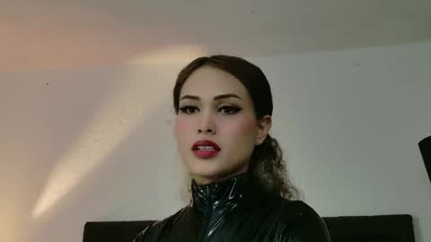 Snapshot of rougedoe chatting on June 2026 01:17:02 PM Mistress Lana online show from June 2026 01:17:02 PM
