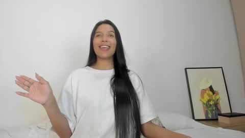 Snapshot of rouse_46 chatting on December 2025 11:12:02 PM Rouse online show from December 2025 11:12:02 PM