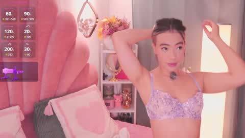 Snapshot of rousse_elodie chatting on November 2025 12:16:02 PM Rousse 3 online show from November 2025 12:16:02 PM