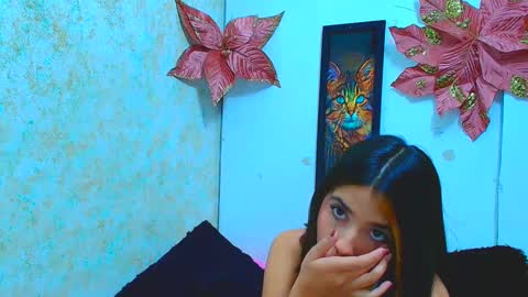 rousse_violet online show from January 2025 12:01:01 AM